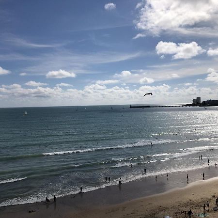 Appartement T2 Refait A Neuf Avec Balcon Face Mer Et Ascenseur, Au Coeur Des Sables-D'Olonne - Fr-1-485-70 เลส์ซาบล์-โดล็อนน์ ภายนอก รูปภาพ