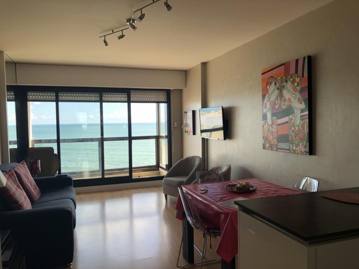 Appartement T2 Refait A Neuf Avec Balcon Face Mer Et Ascenseur, Au Coeur Des Sables-D'Olonne - Fr-1-485-70 เลส์ซาบล์-โดล็อนน์ ภายนอก รูปภาพ