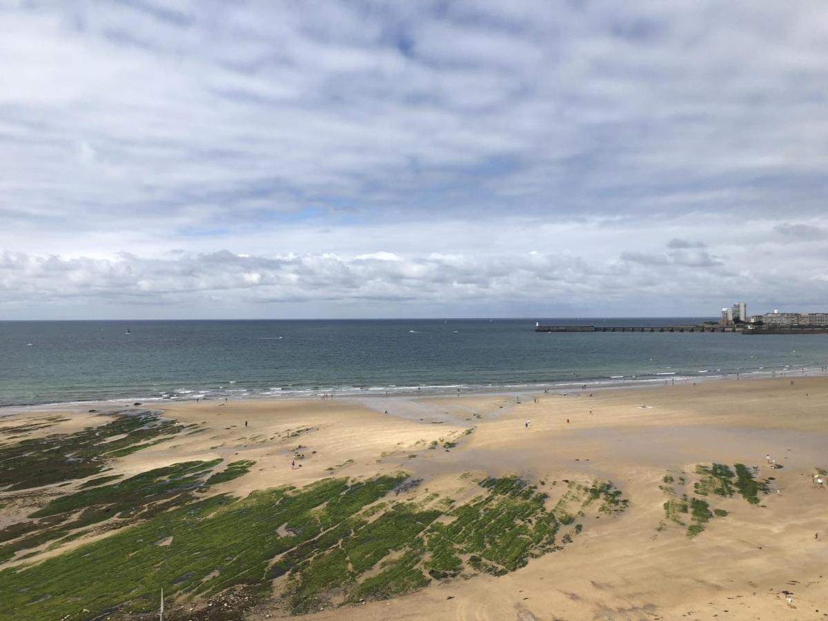 Appartement T2 Refait A Neuf Avec Balcon Face Mer Et Ascenseur, Au Coeur Des Sables-D'Olonne - Fr-1-485-70 เลส์ซาบล์-โดล็อนน์ ภายนอก รูปภาพ