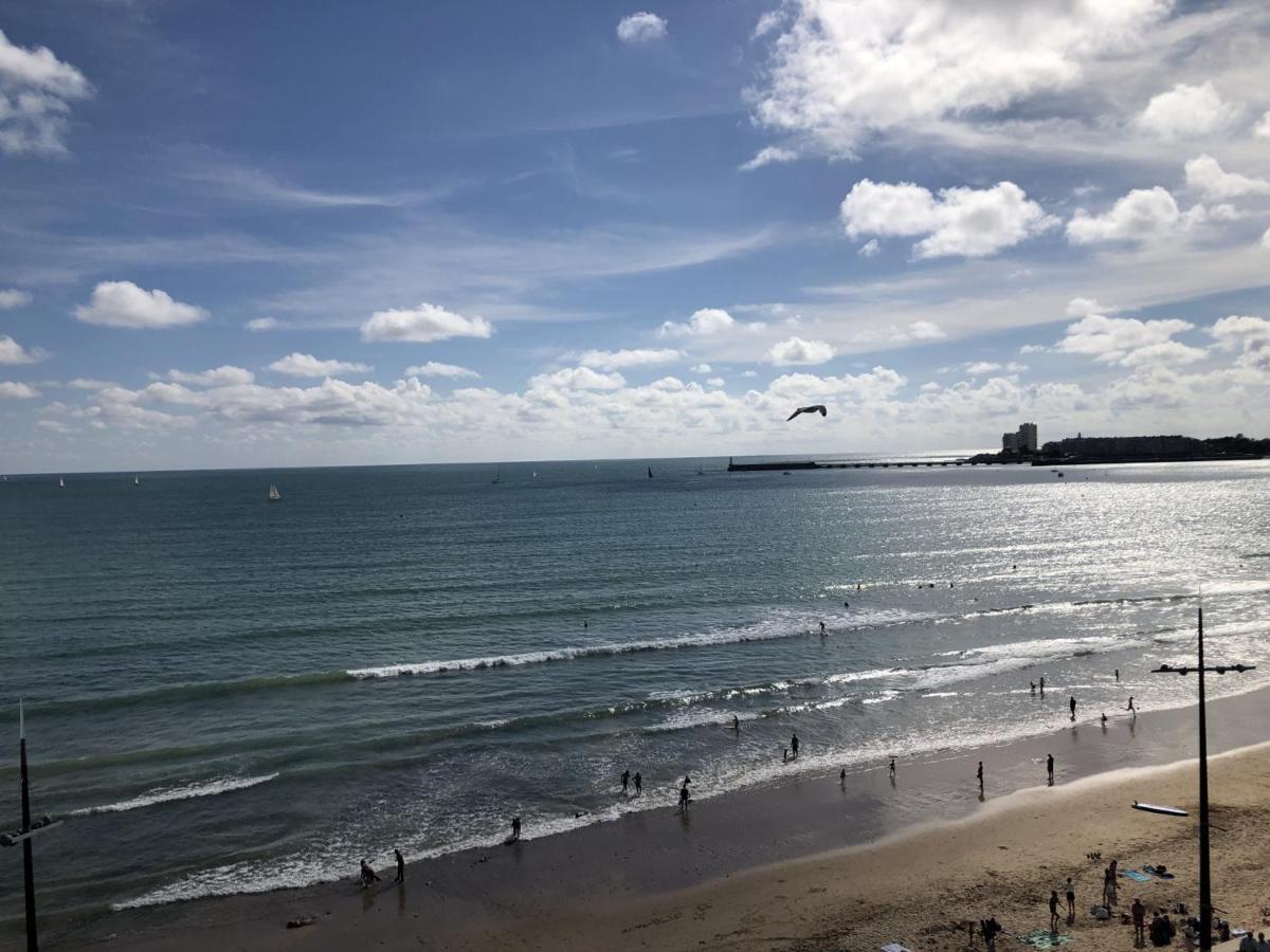 Appartement T2 Refait A Neuf Avec Balcon Face Mer Et Ascenseur, Au Coeur Des Sables-D'Olonne - Fr-1-485-70 เลส์ซาบล์-โดล็อนน์ ภายนอก รูปภาพ